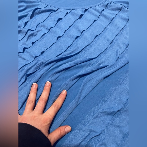 AB Studio size m shirt - Picture 4 of 9